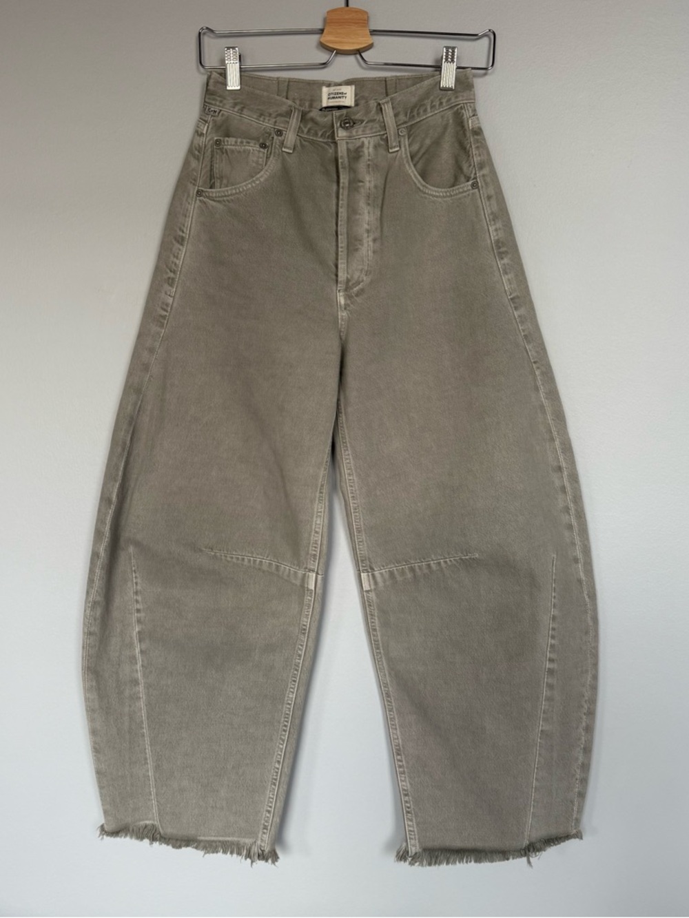 Citizens Of Humanity Olive Gray Relaxed Wide-Leg Jeans with Frayed Hem